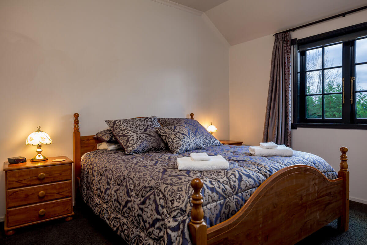 Cork & Keg Motel Renwick Vineyard & Winery in